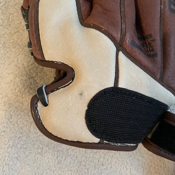 Mizuno Power Close 11.5” GPP 1151 RH Glove - Picture 6 of 8